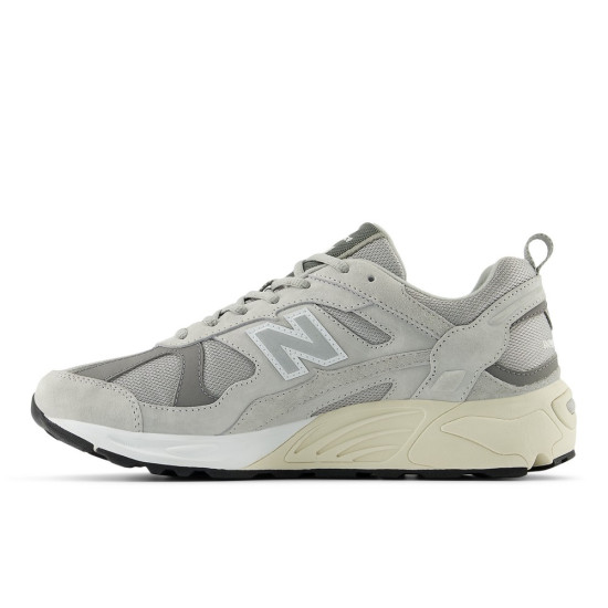 New Balance 878